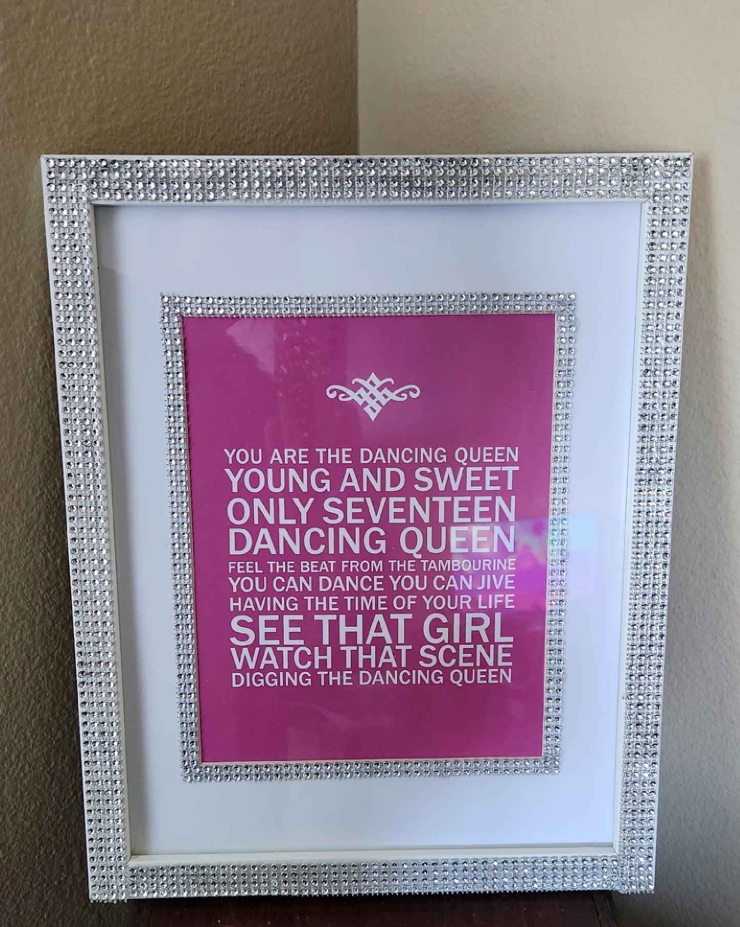 Dancing Queen Framed Lyrics