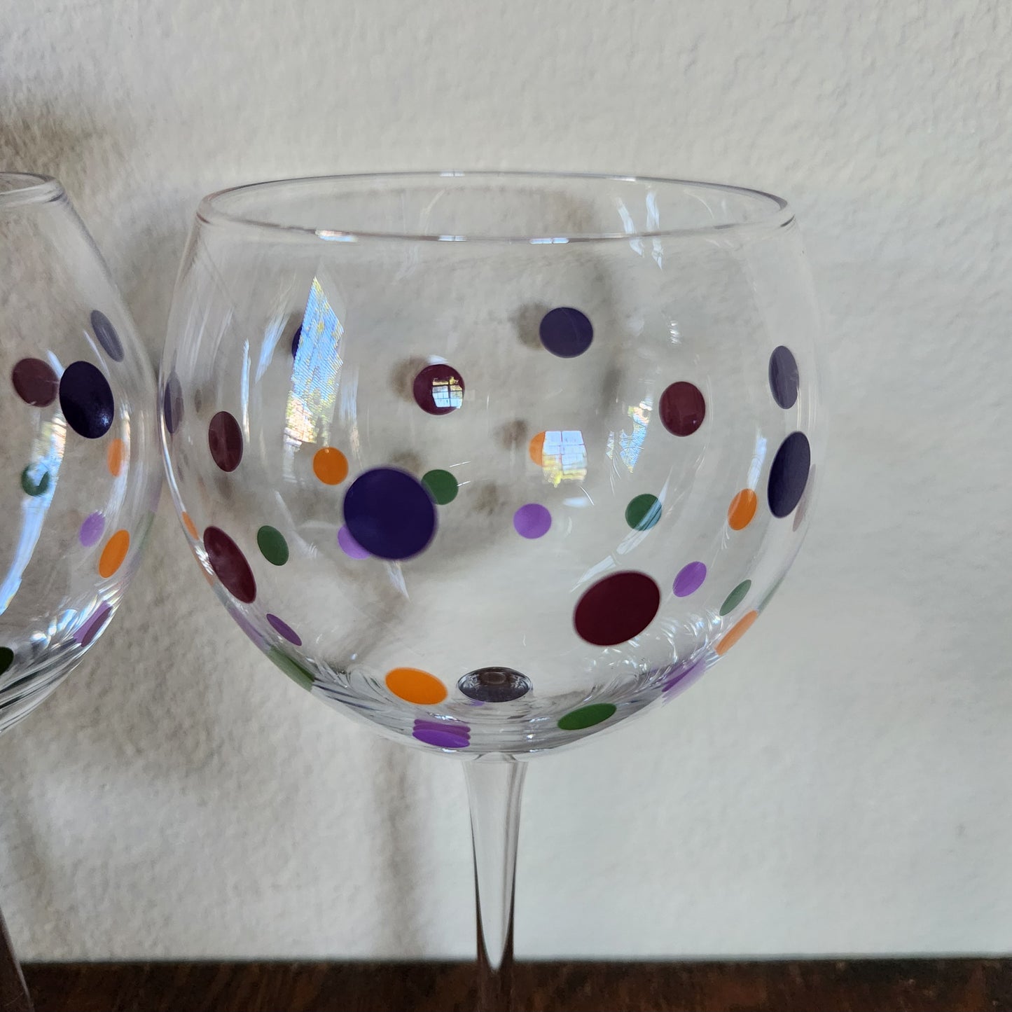 Set of Wine Glasses Pampered Chef Polka Dots