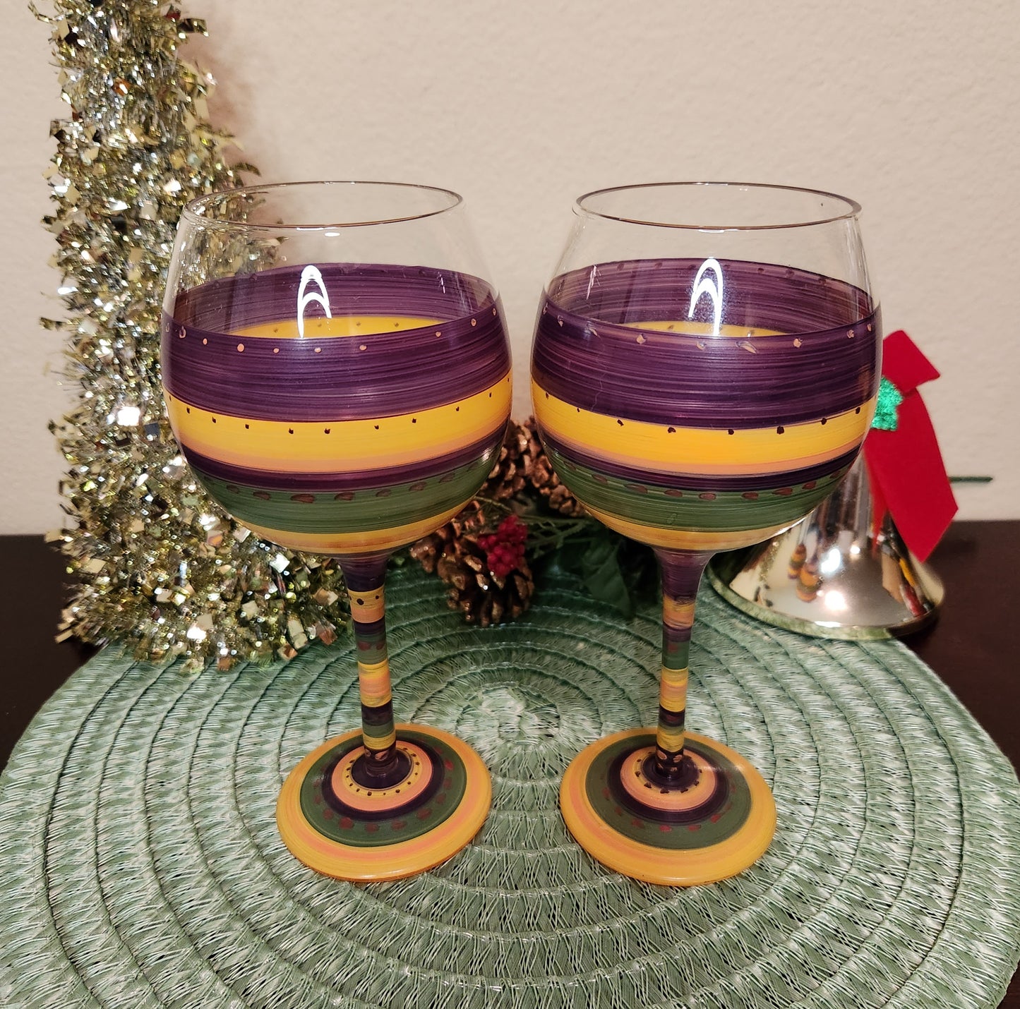 Set of 2 Hand-painted Wine Glasses