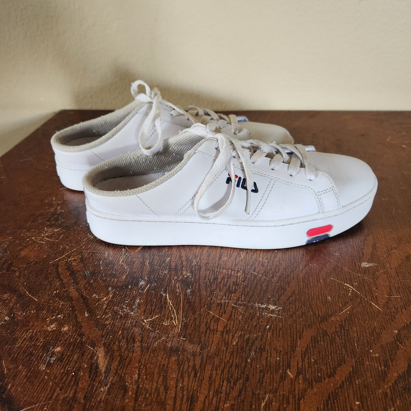 Fila Tennis Shoes Leather Slip On Mules Size 7.5